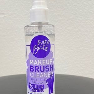 Bath and beauty make up brush cleaner